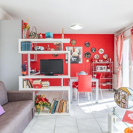 Castello Normanno Modern Sea View Apartment アーチ・カステッロ エクステリア 写真